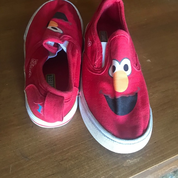Sesame Street Cute Elmo Shoes - Picture 6 of 7